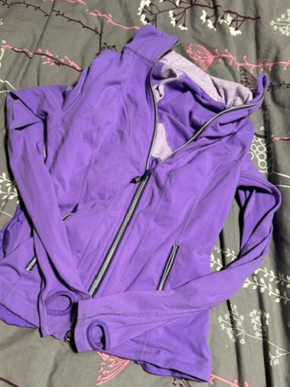 Lululemon size 8 ruffled define jacket